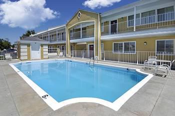 Days Inn By Wyndham Ottawa Bagian luar foto